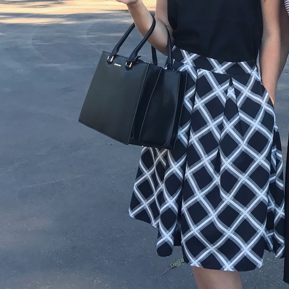 Black & white skirt